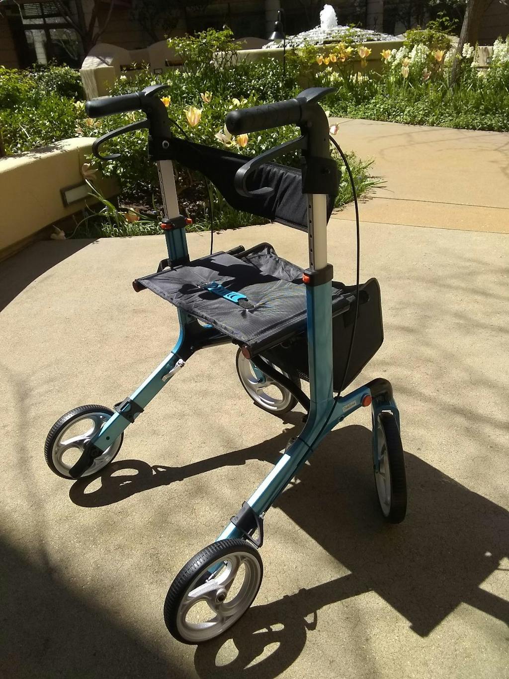 Stylish Goodlooking Rollator Walker OasisSpace