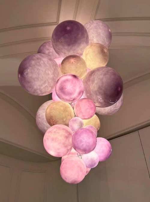 Velymo Grapetta Chandelier