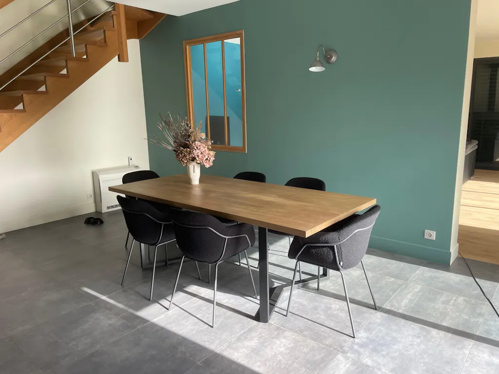 JANZÉ - Pied de table à manger en M