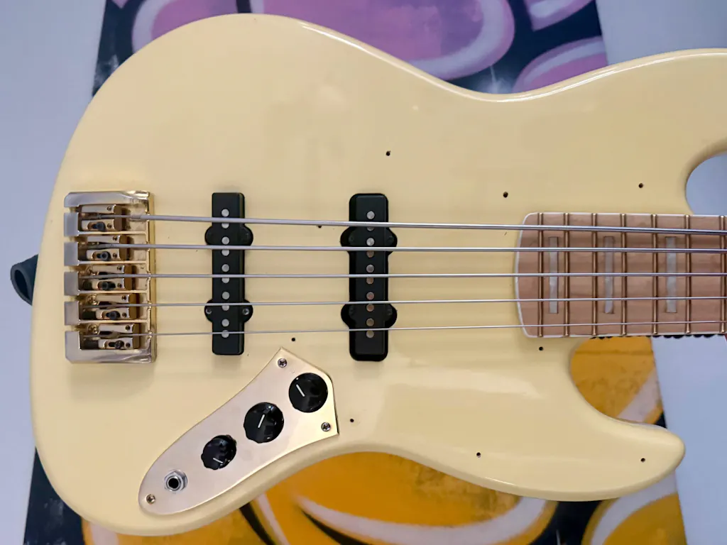 Jazz Bass Loaded Control Plate Chrome | ObsidianWire Solderless