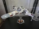 Display stand angled for Lego 75460-75301-75218-75102-9493 X-Wing Starfighter + minifigures slots(A1041)