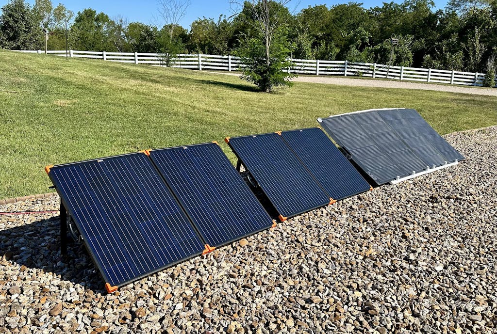 Rich Solar MEGA 200 Watt Portable Briefcase Solar Panel