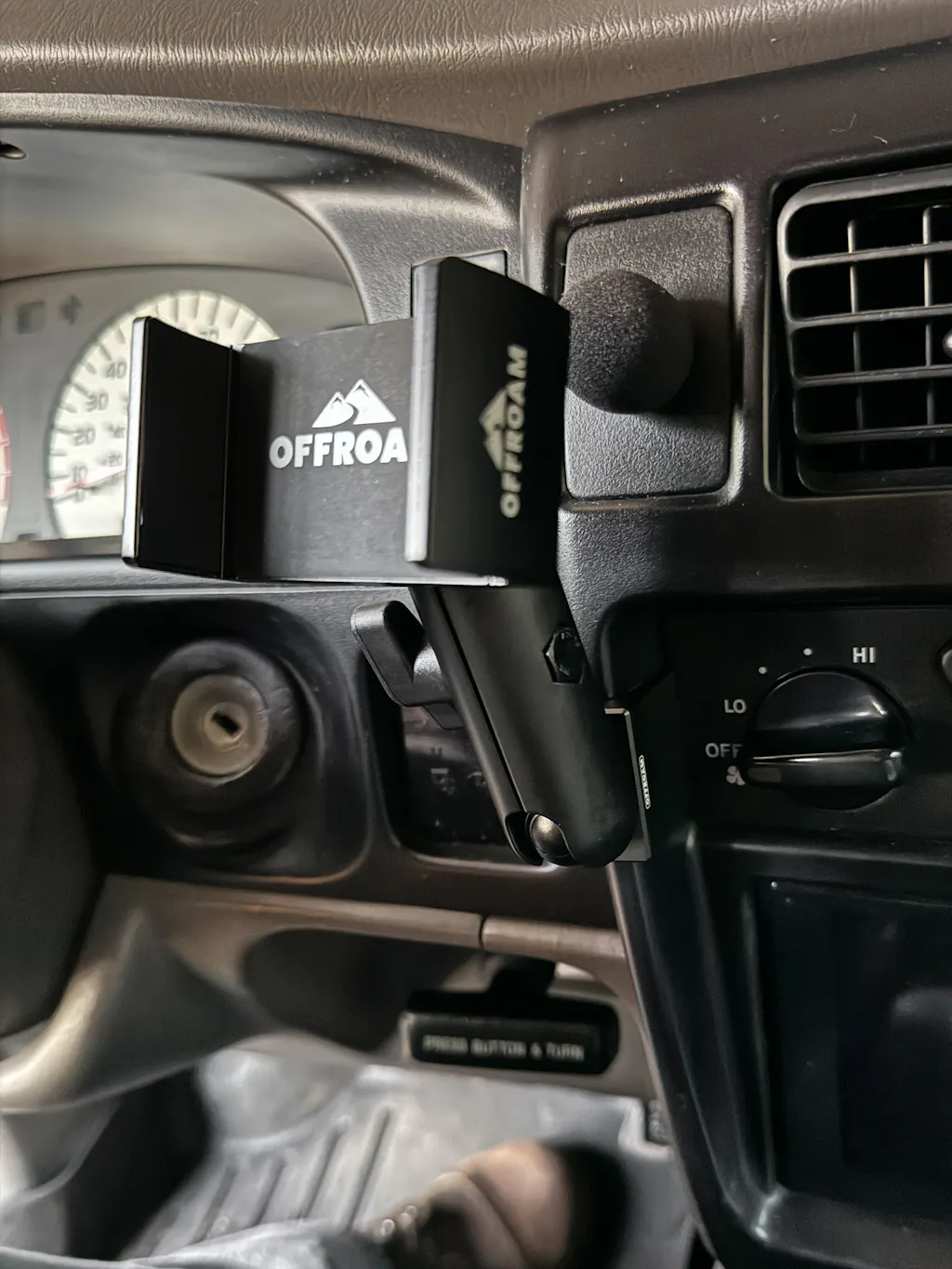 19962004 Toyota Phone Mount Offroam OFFROAM