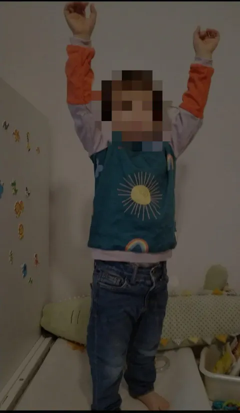 Mitwachsender warmer Pullover Kinder | Bio Baumwolle | Blau- Gelb- Orange Regenbogen