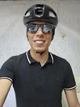 Oi Wood Natural Wooden Sunglasses – Polarized Fashion Eyewear for Men with TR90 Frames