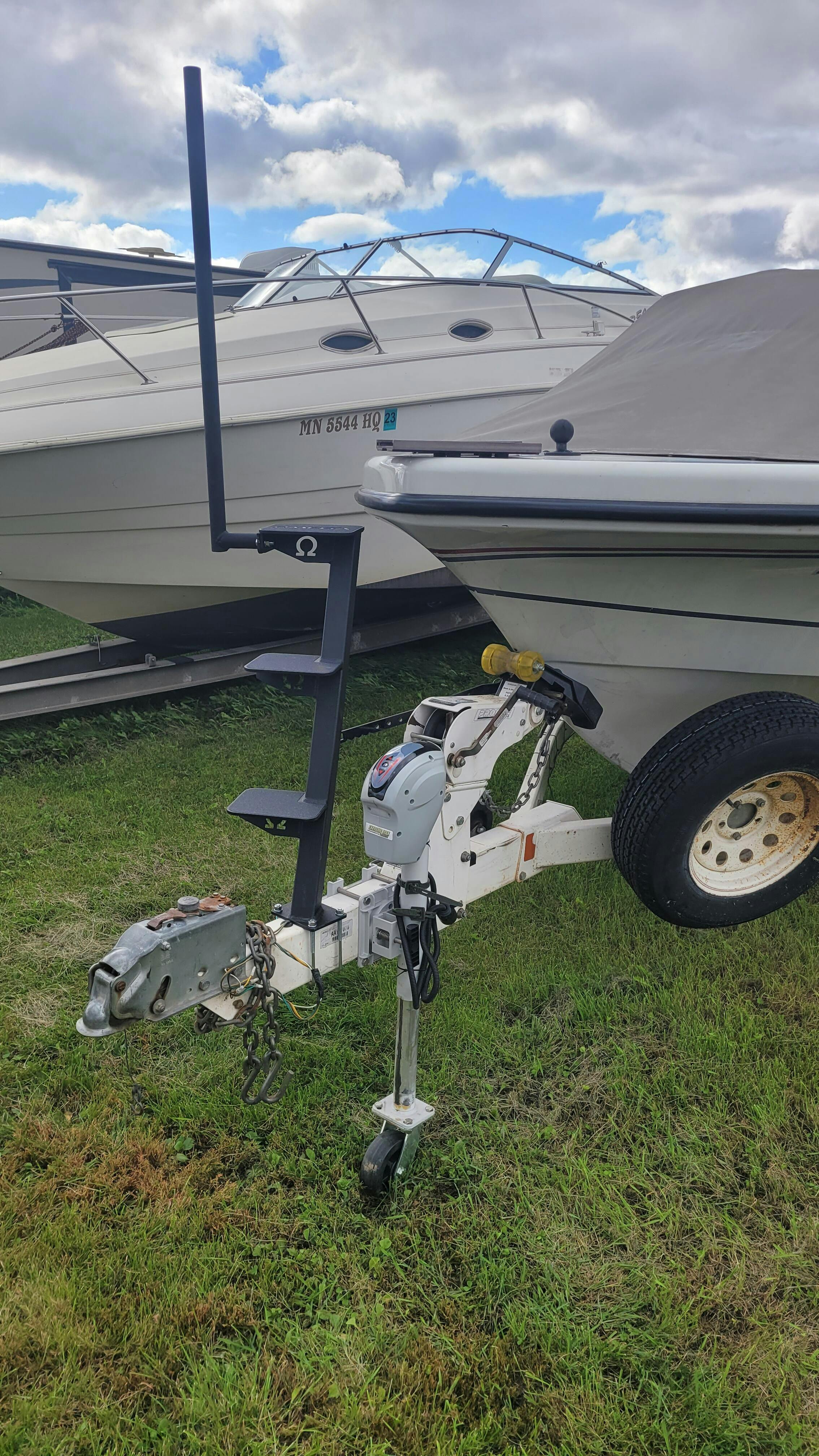 Deep "V" Omega Boat Step