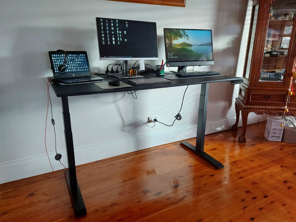 Omnidesk Pro 2020 - Electric Standing Desk 