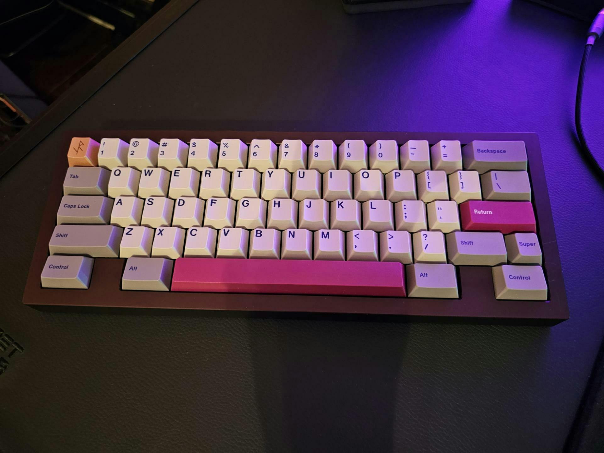 GMK DMG 3 (CYL) (sku: OT-CAPS-GMKDMG3-ADD) | Omnitype® | Reviews