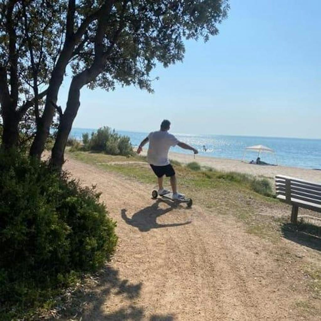 OMW Cavalry Long Range Street/All-Terrain Carbon Electric Skateboards Suitable for Heavy Riders