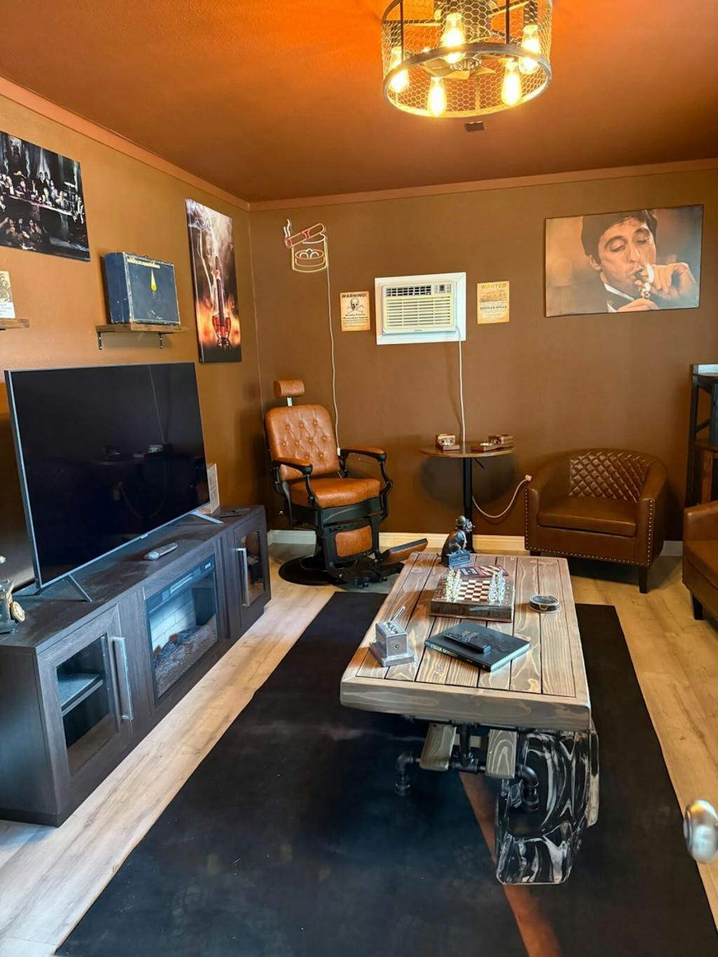 OmySalon PH701 Vintage Style Heavy Duty Hydraulic Recline Square Backrest Barber Chair