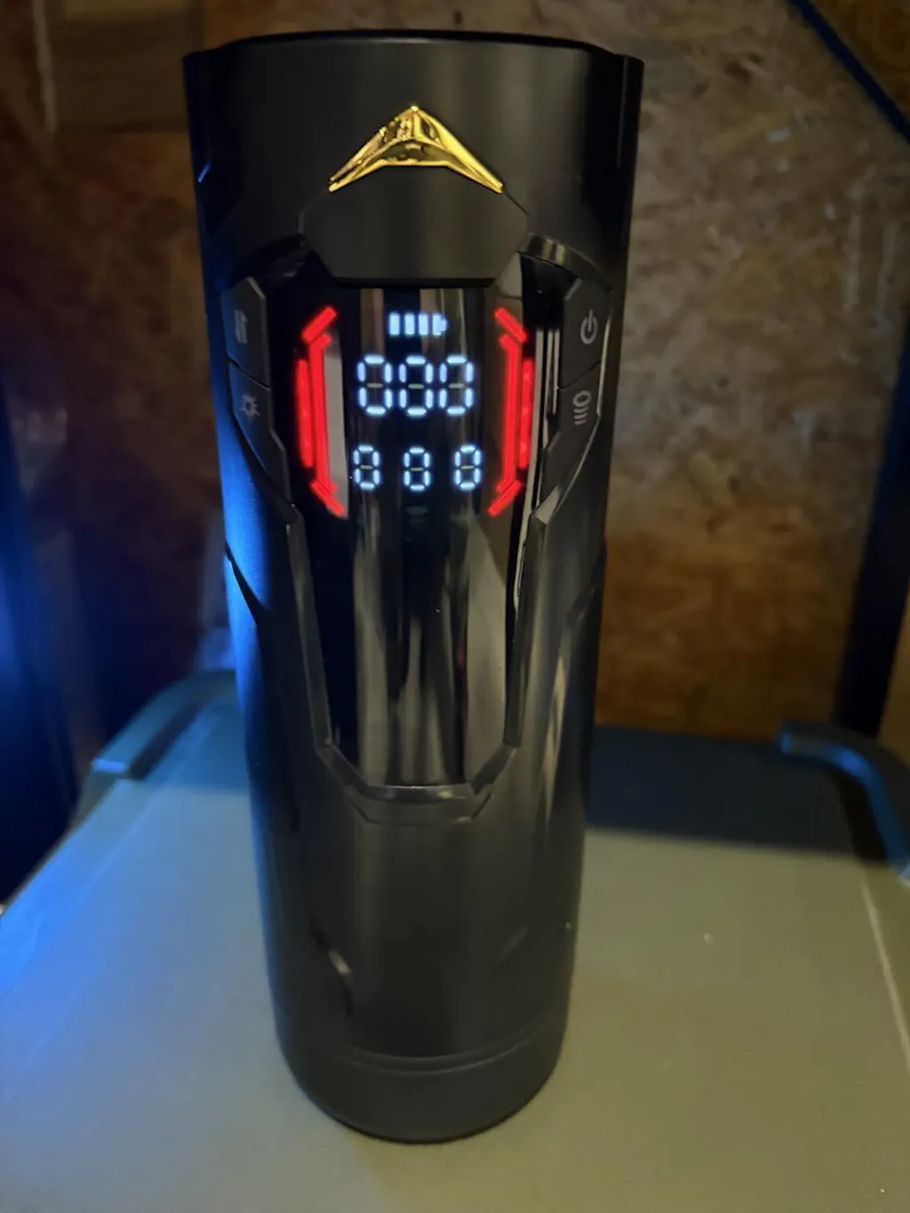 新型ハンズフリー電動オナホール、7つのピストン、吸引、振動、アプリ対応機能搭載 吸引 オナホ