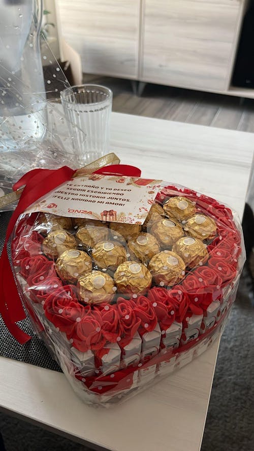 Tarta de Corazón | Bombones Ferrero Rocher con Flores