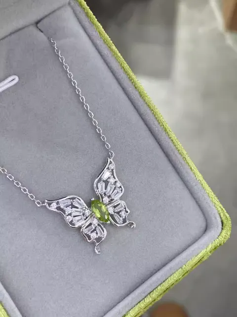 Natural Butterfly Peridot Collar Necklace