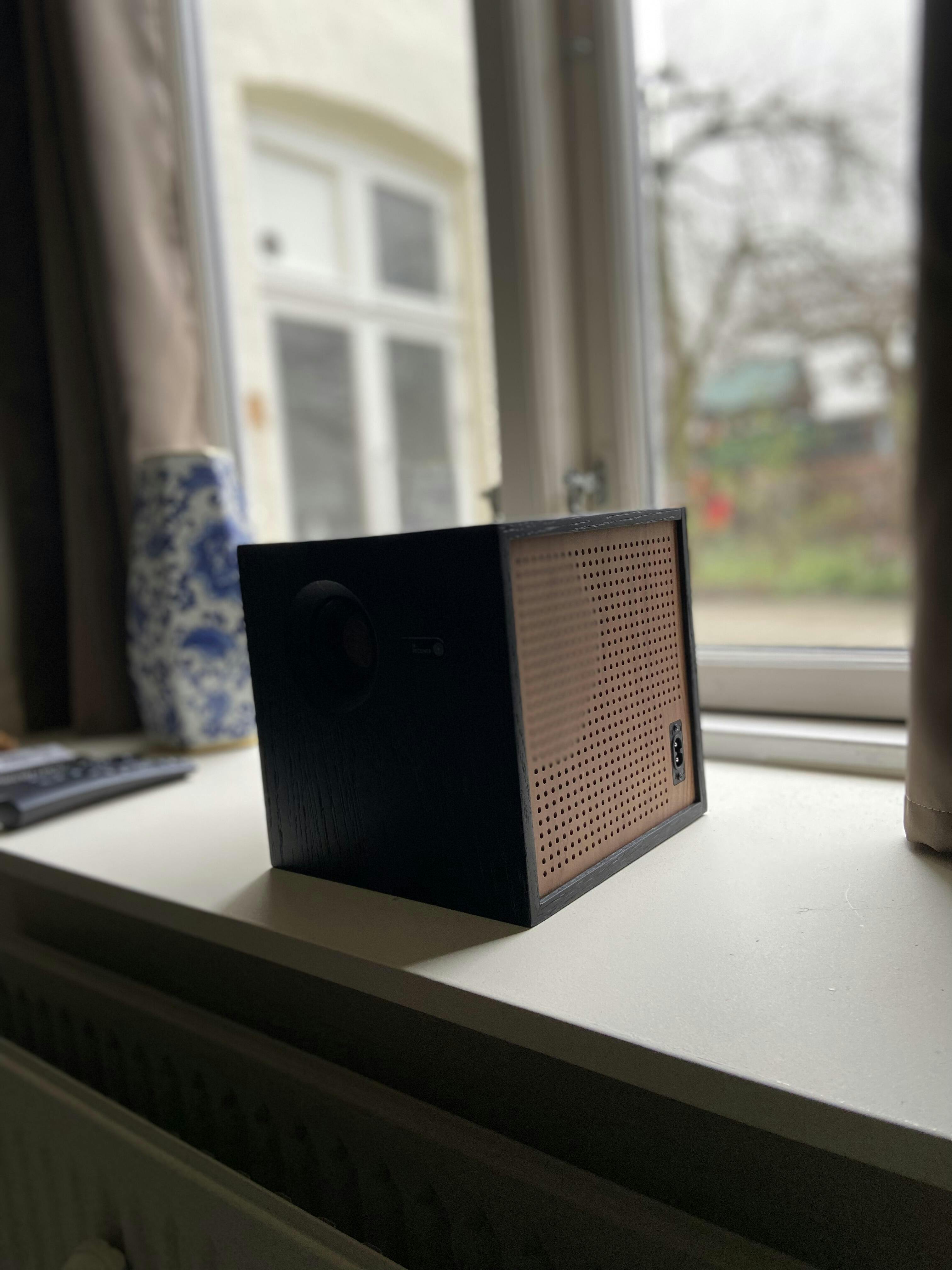 LightBoks | 自宅用スマート木製プロジェクター – Openhagen