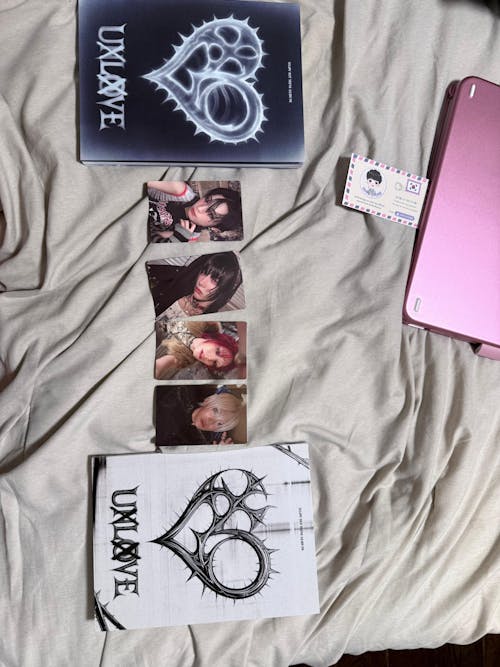 XLOV - Uxlxve 1st Mini Album Standard