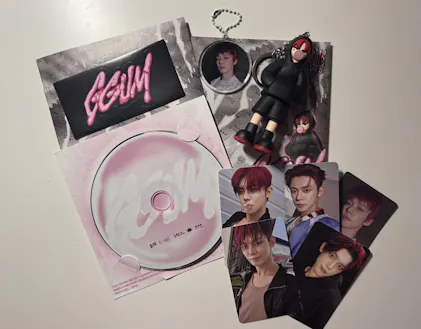 GGUM - TXT Yeonjun's Mixtape: GGUM Limited Album – Oppa Store
