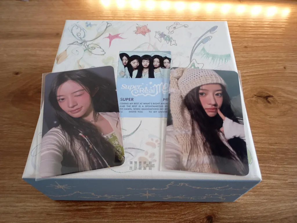 ILLIT - Super Real Me 1st Mini Album