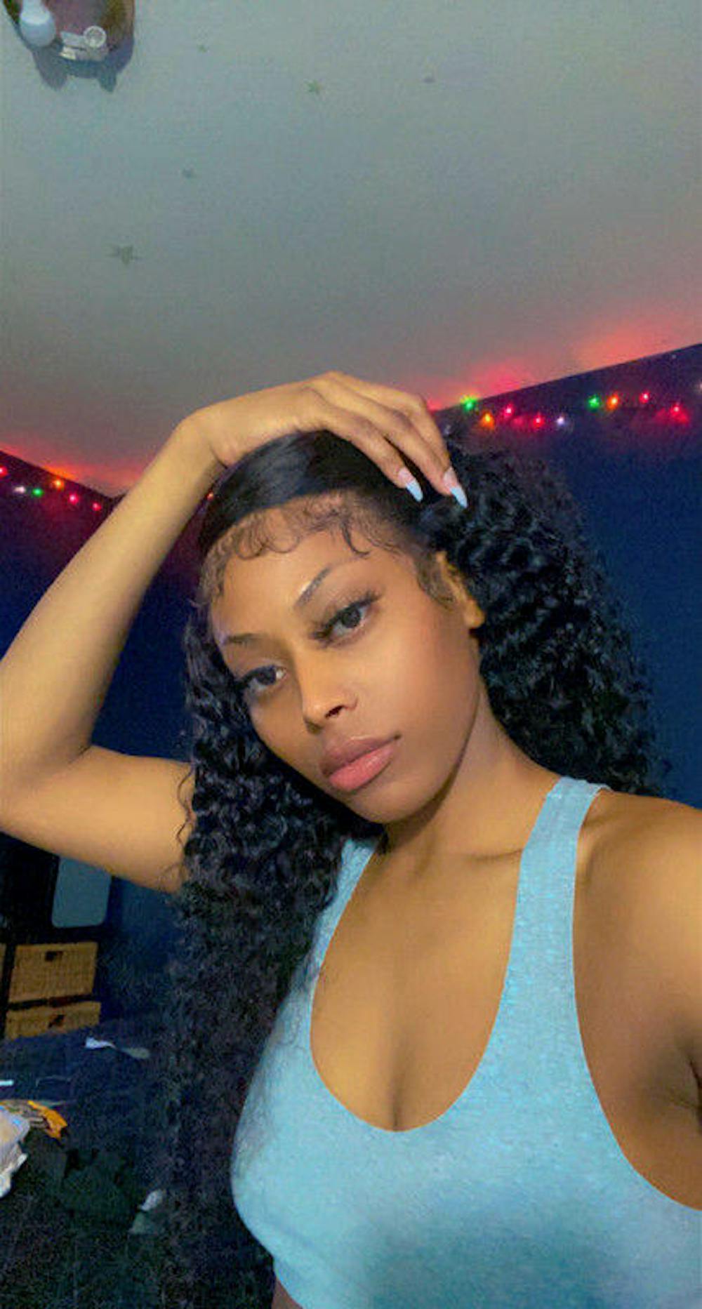 Deep Wave Natural-Looking 13x6 Lace Frontal Human Hair Wig With Natural Melt Hairline