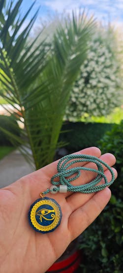 Оргонитна Пирамида с Аметист