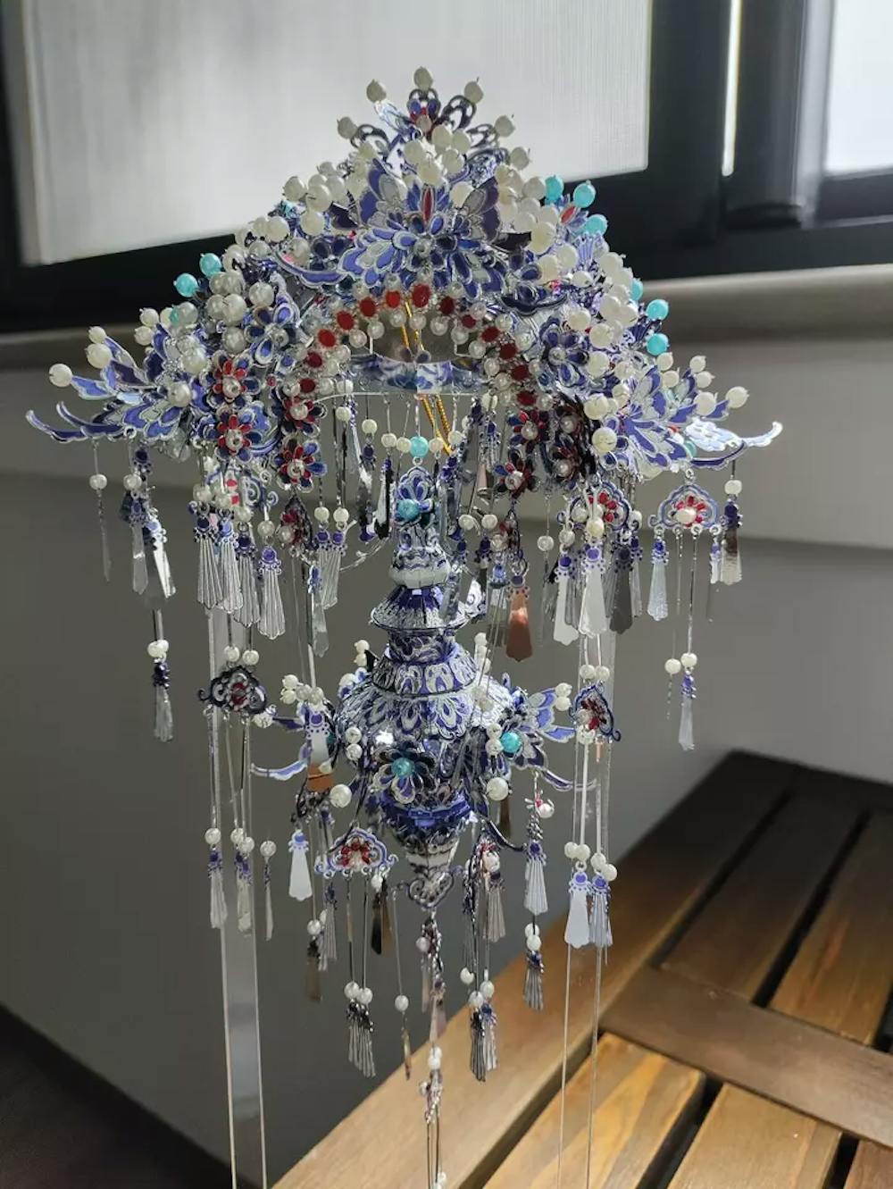 Porcelain Tiara 3D Puzzle Collectible Metal Model Kit