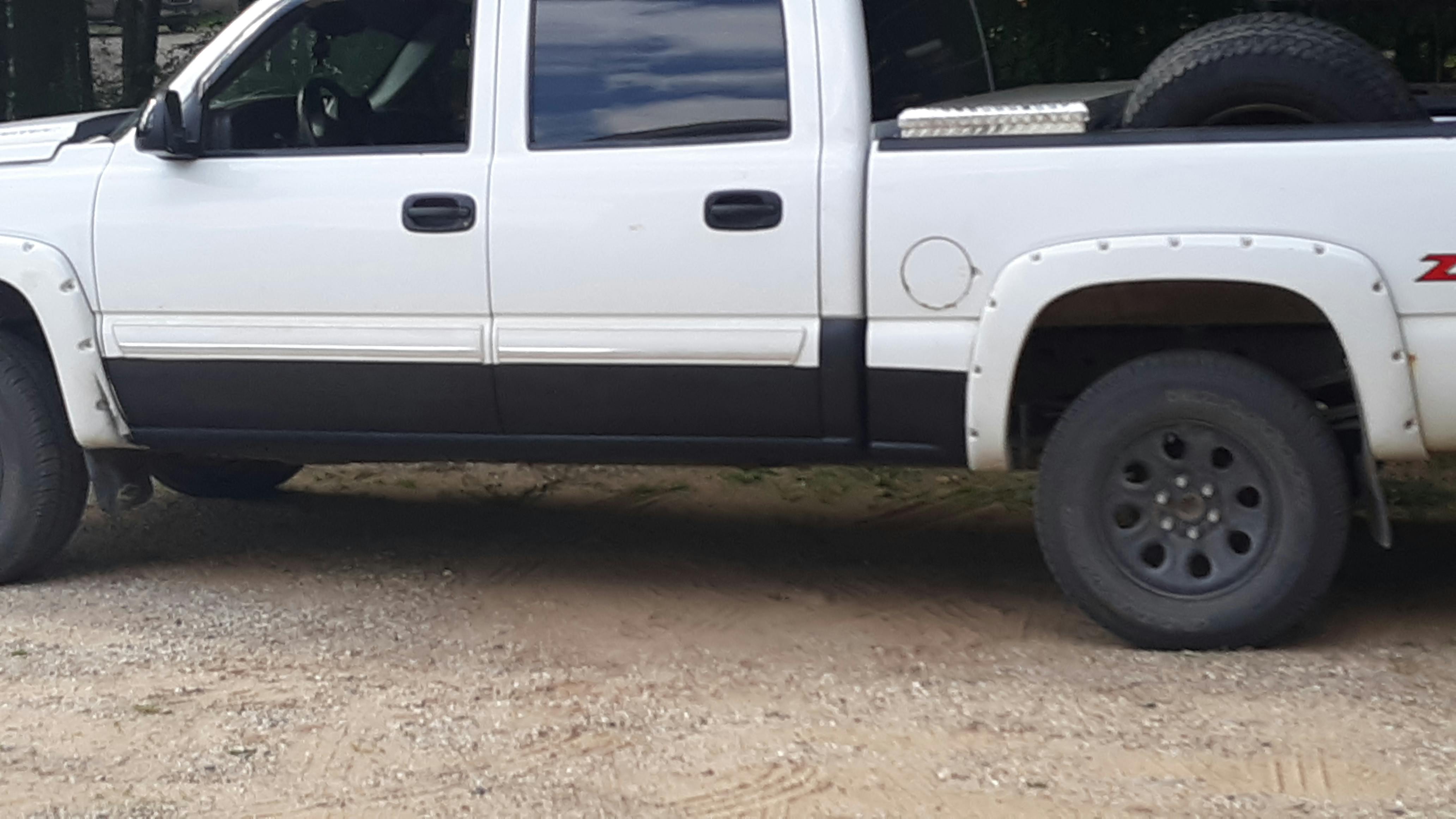 19992006 Silverado/Sierra Crew Cab, Slip On Rocker Panel + Cab Corner