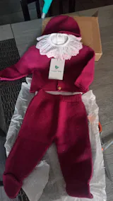 Completino neonato in misto lana – Cardigan, pantalone e cappellino