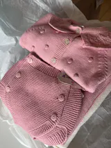 Completino neonato pompon con colletto