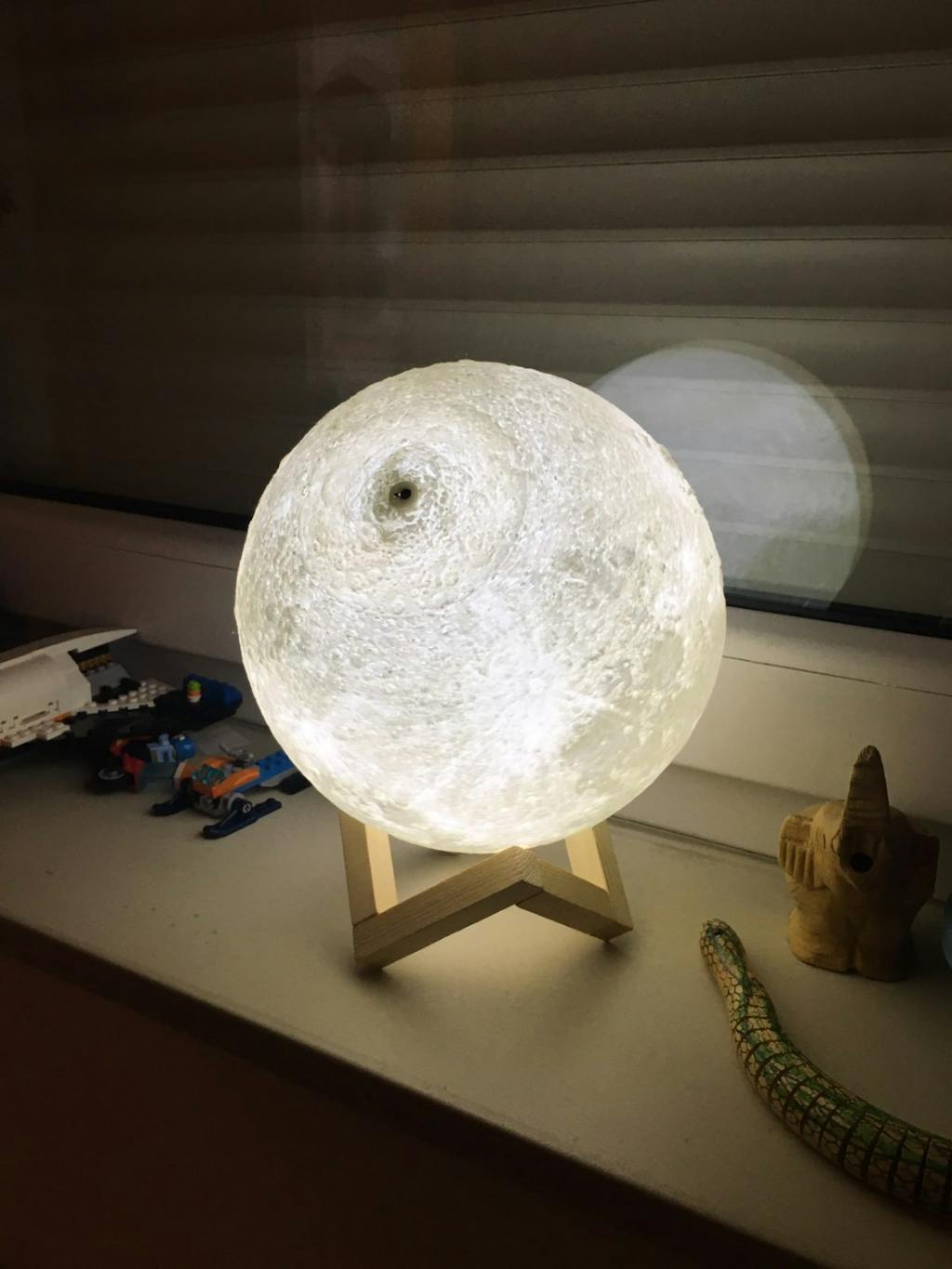 8 Reasons why Moon Lamp is the Perfect Gift Original Moon Lamps