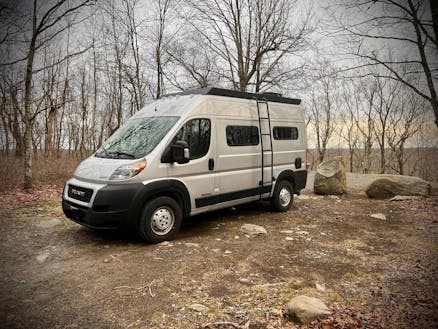 Solis Pocket Stealth+ Roof Rack