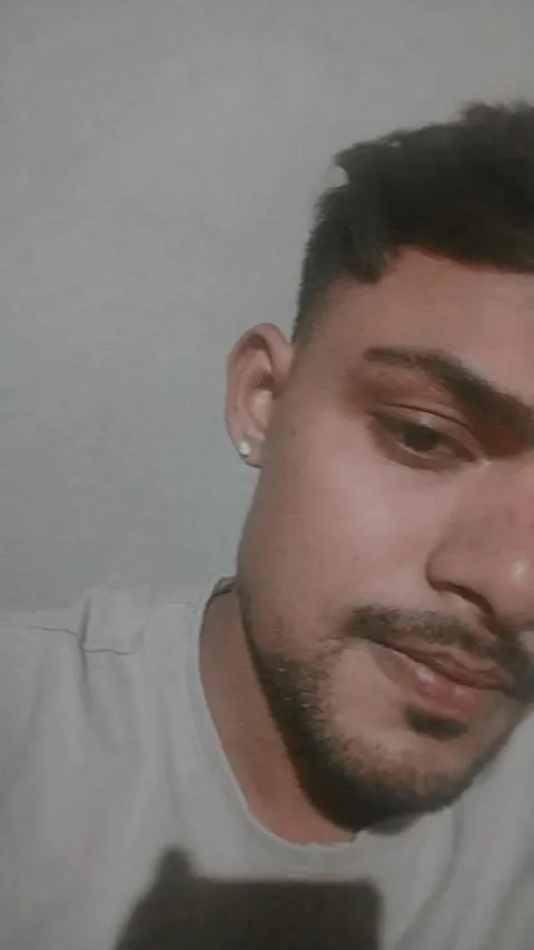 Round Solitaire CZ Ear Stud For Him (1 Pc Only)