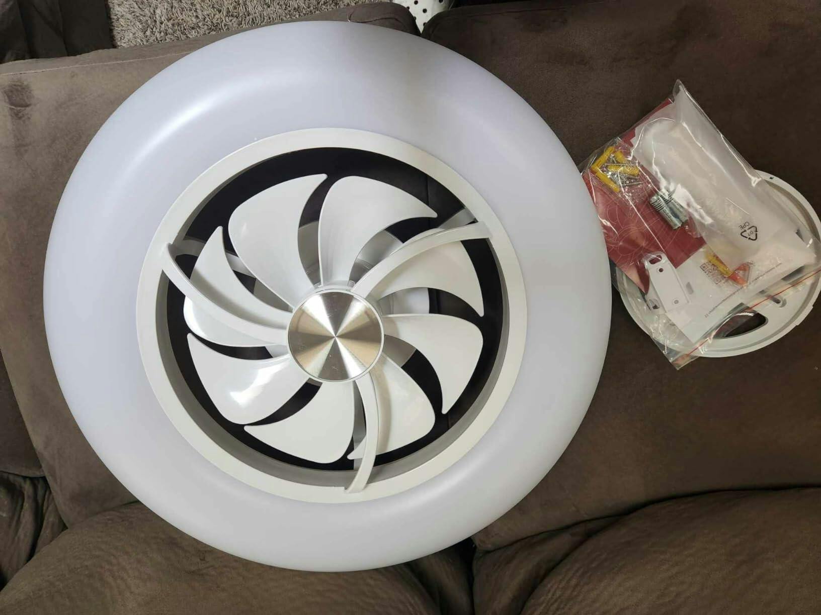 smart ceiling fan with light