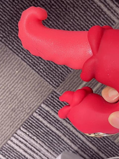 Twin Rose Thrusting G Spot Vibrator - Tongue Teasing & Vibrating