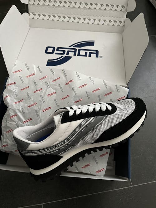 Osaga KT-26 Unisex Monochrome Retro Sneaker