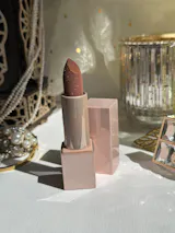 Infinity Shine Lipstick | PG11 La Vita