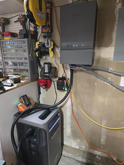 Anker SOLIX F3800 Plus Portable Power Station | 3840Wh | 6000W |  3200W Solar Input