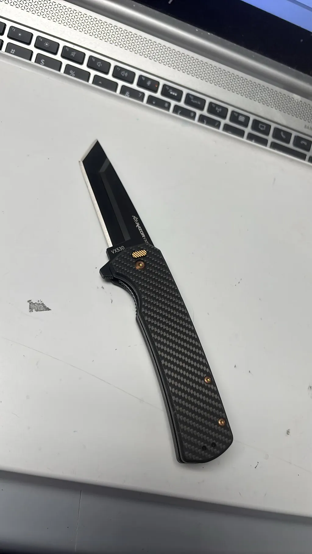 Razor VX5 EDC Knife – 3″ Replaceable Blade, Carbon Fiber G10