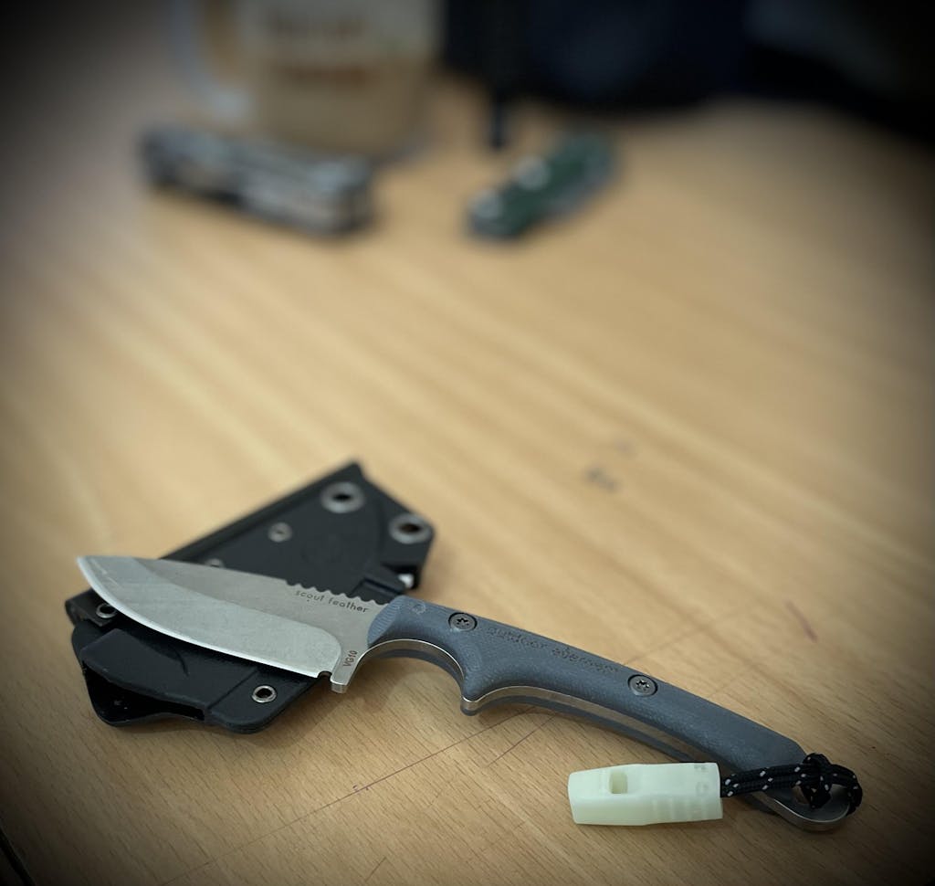 Scout Feather Adventure Survival Knife