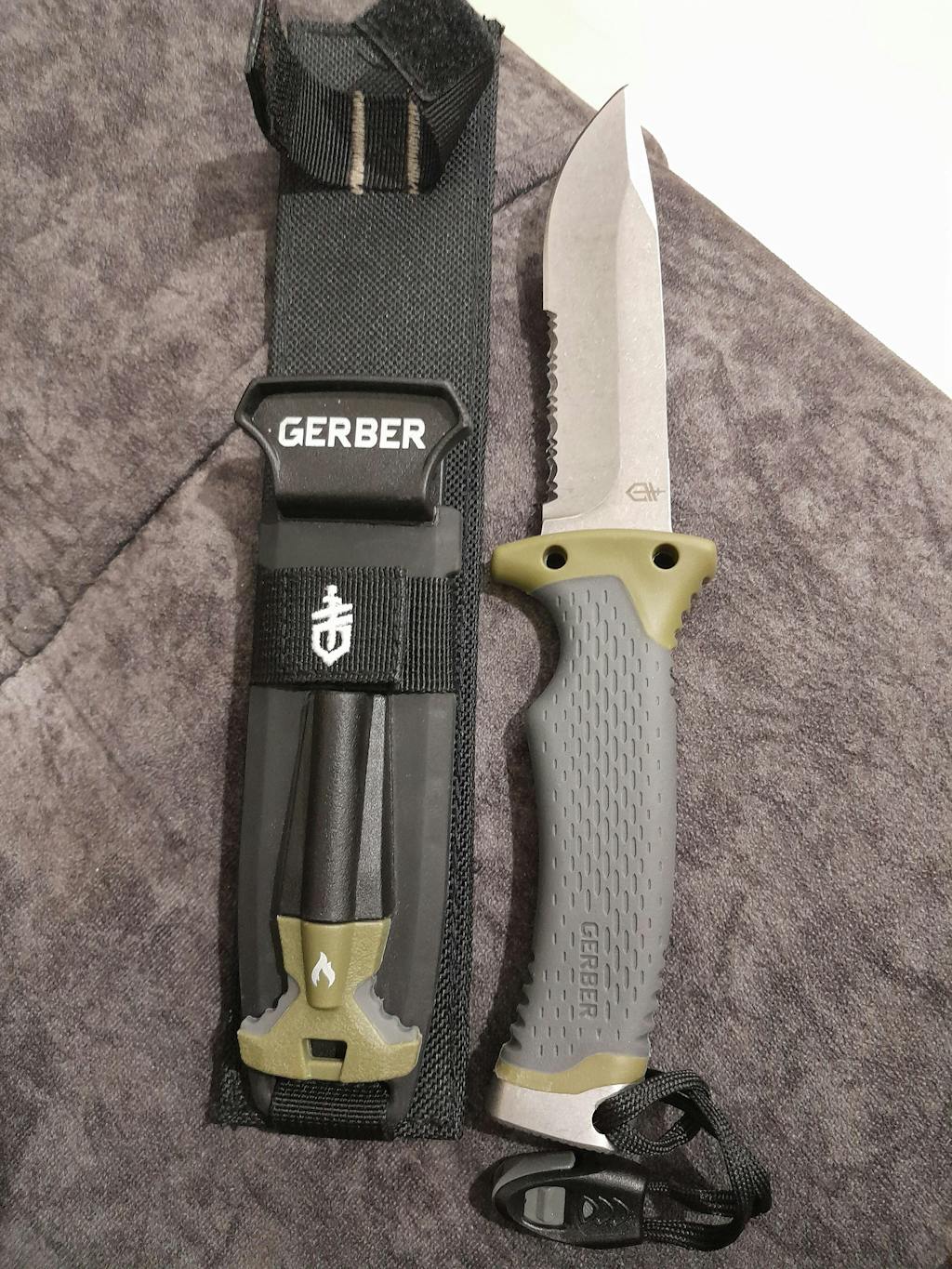 Gerber Ultimate Survival Fixed Blade Knife