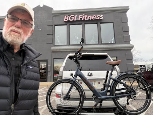 2-Bike Hitch E-Bike Rack with Ramp, Foldable (Tested & Returned)