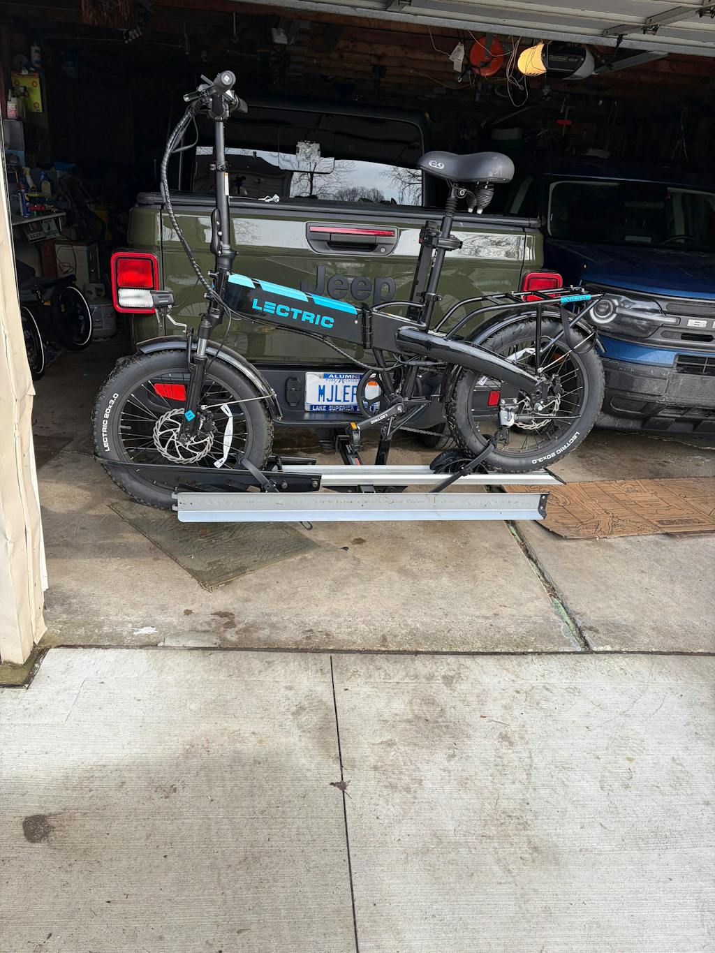 Single Hitch E-Bike Rack with Ramp
