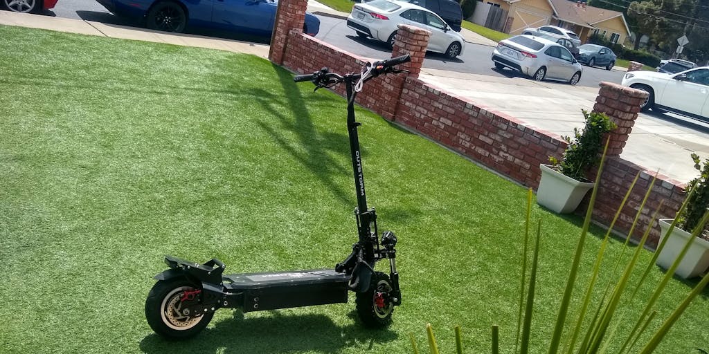 OUTSTORM MAXX Pro Folding Off Road Electric Scooter Fast Electric