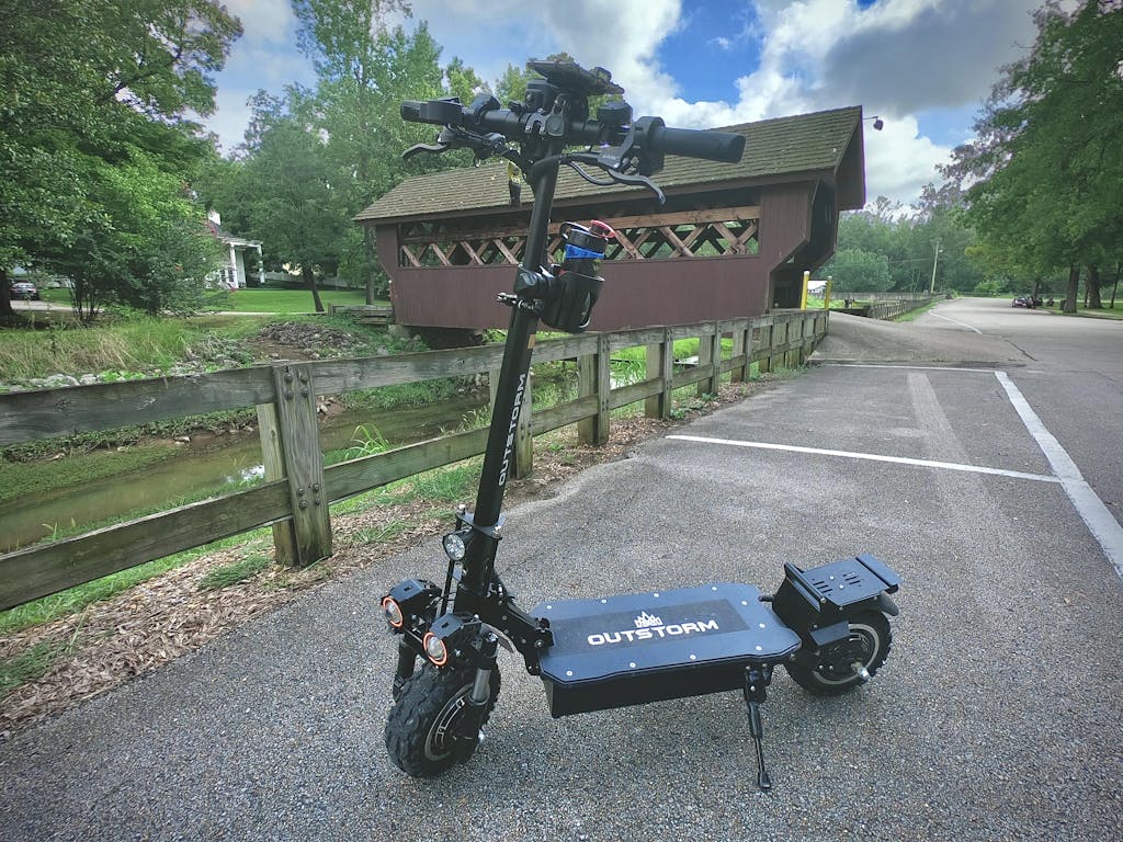 OUTSTORM MAXX Pro Folding Off Road Electric Scooter Fast Electric