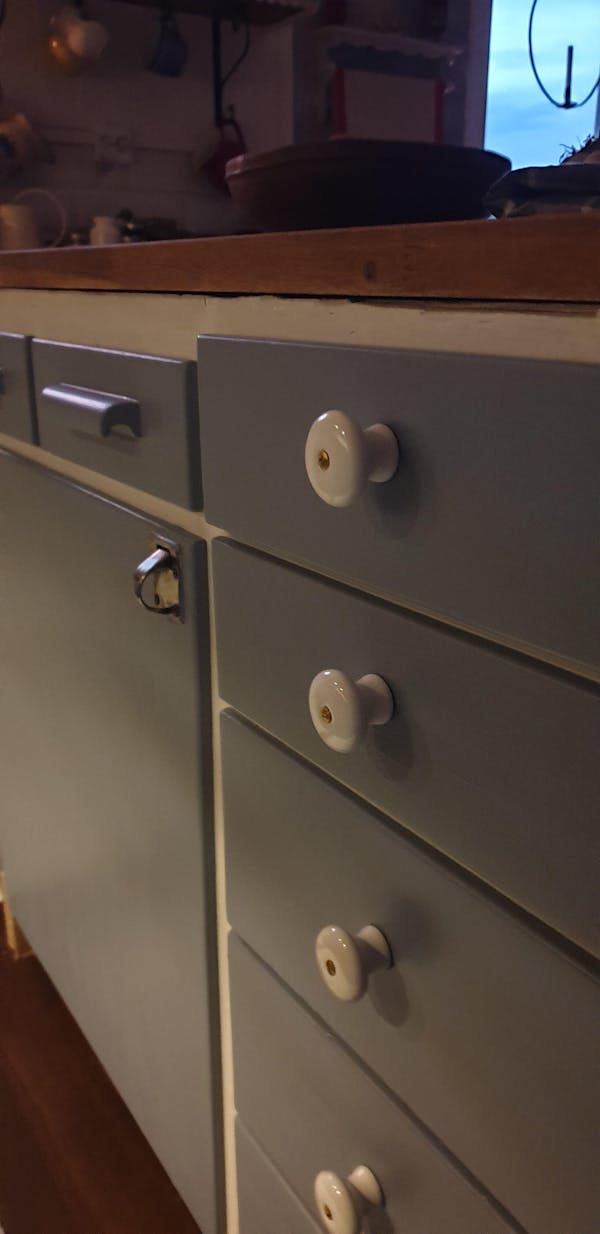 Porslinsknopp mässing 38mm