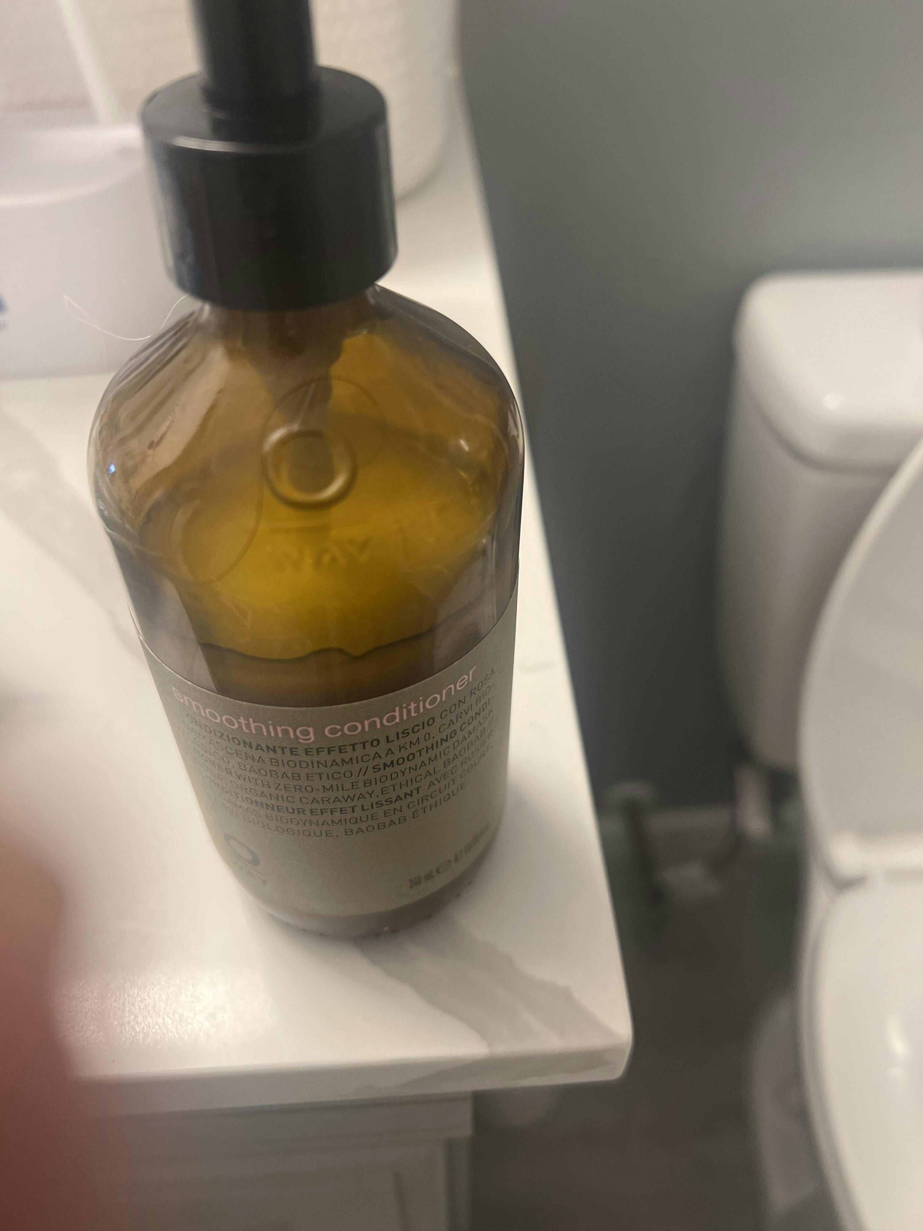 Smoothing Conditioner – Polishing Conditioner for Unruly Hair
