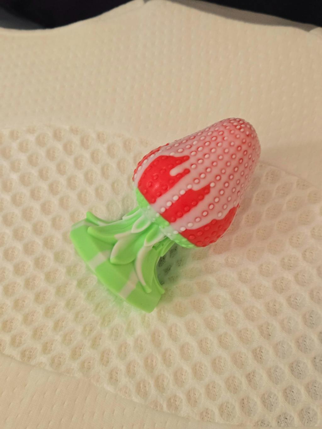 Strawberry Plug