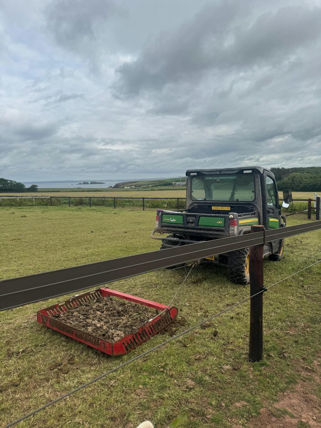 Paddock Blade Horse Paddock Cleaner Signal Red | Premium British Made | Free Delivery