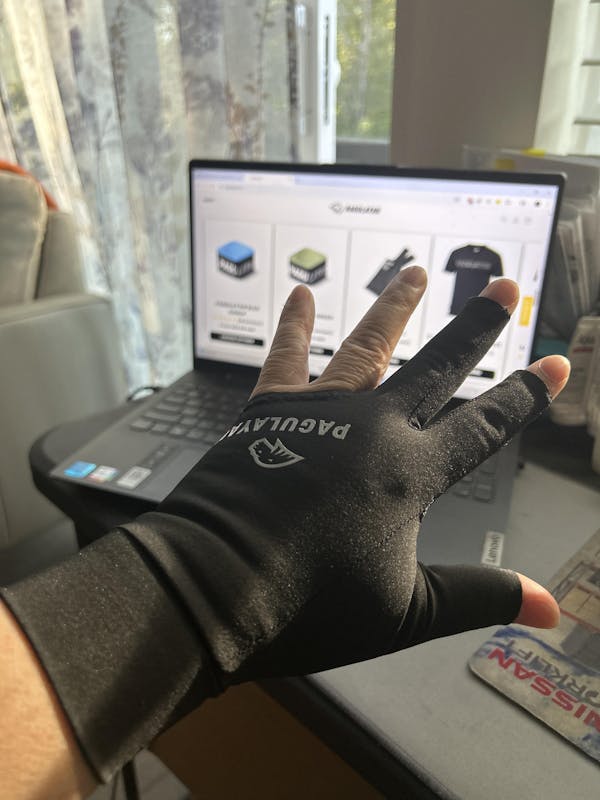 INSTINCT GLOVE