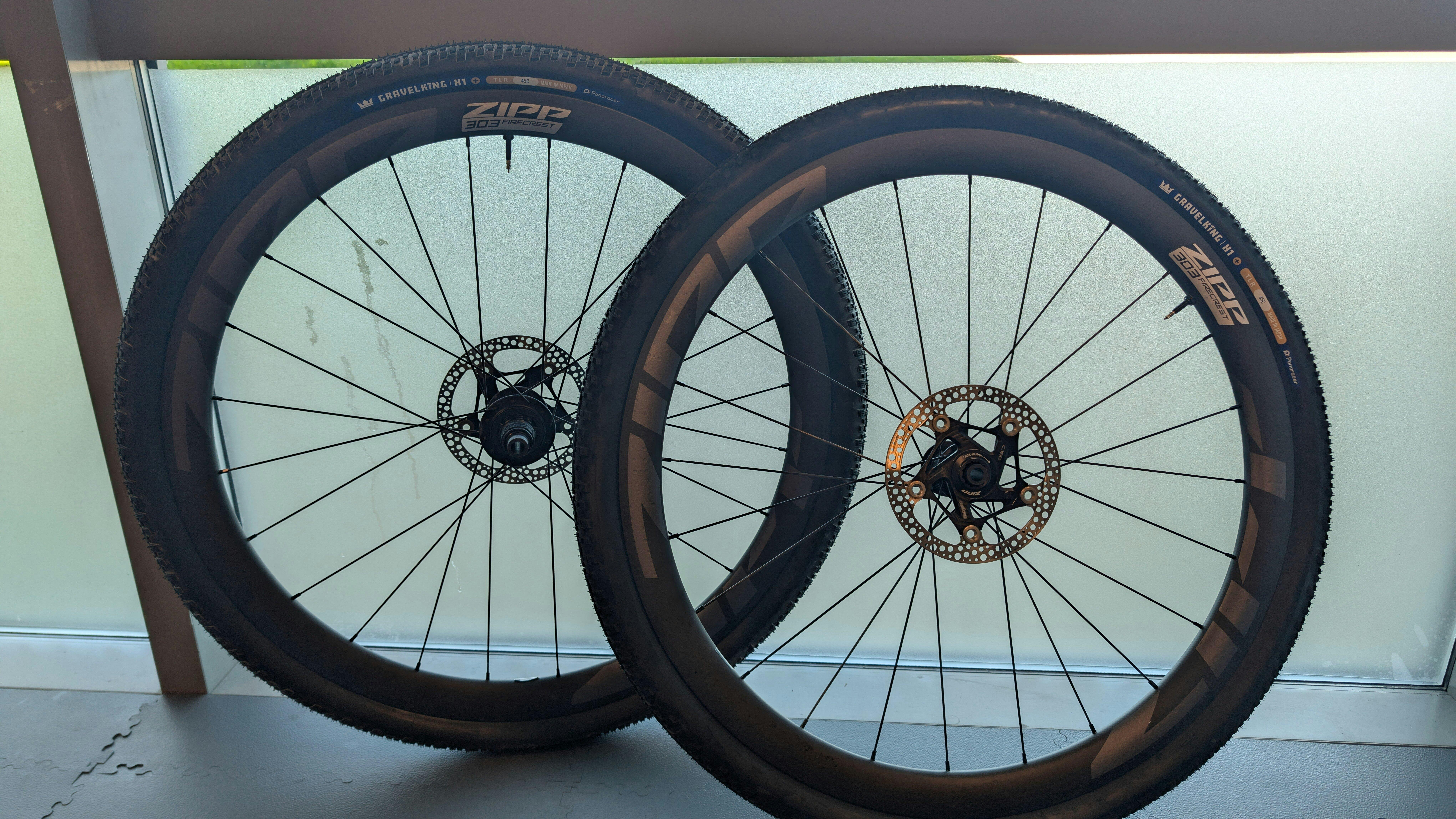 GravelKing X1+ TLR Gravel Tyre – Panaracer Tyres