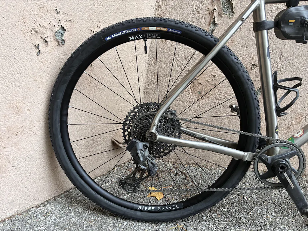 GravelKing X1+ TLR Gravel Tyre – Panaracer Tyres