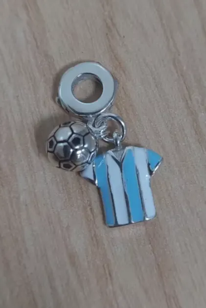 Art Attack Panamanian Flag Keychain - Republic Of Panama National Soccer Team Fan Accessory, Silver Charm Pendant - View #2